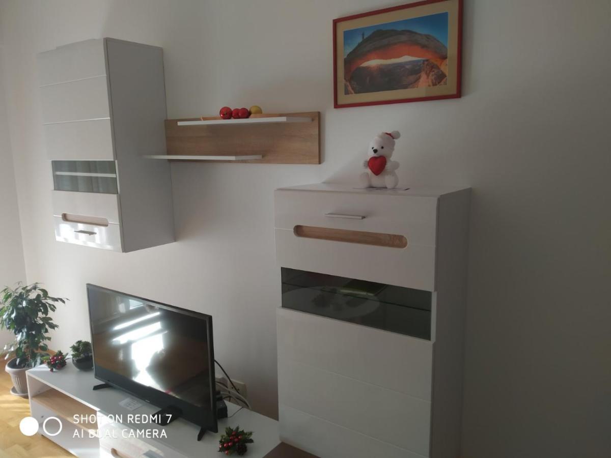 Aga Apartman 波德戈里察 外观 照片