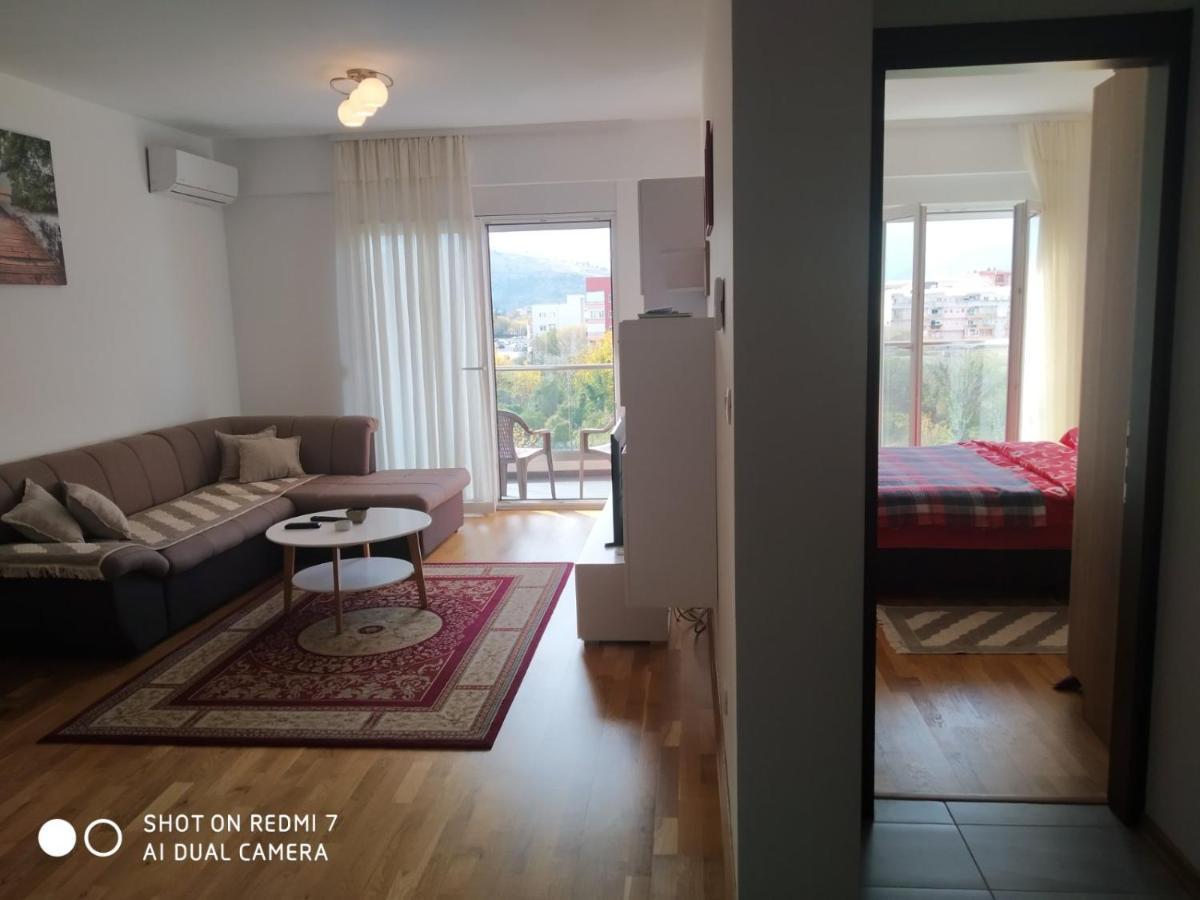 Aga Apartman 波德戈里察 外观 照片